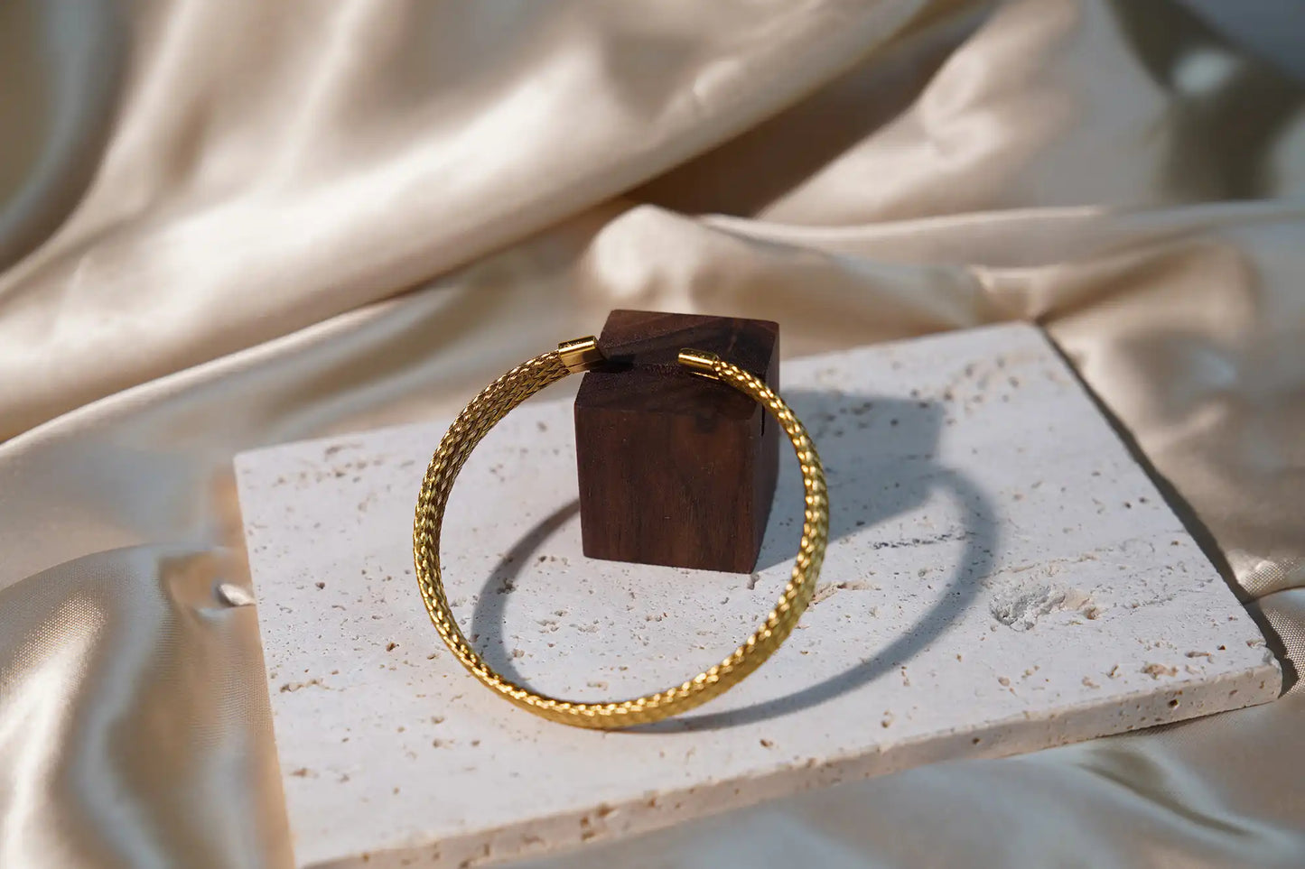 Modern Woven Golden Cuff (Sofia)