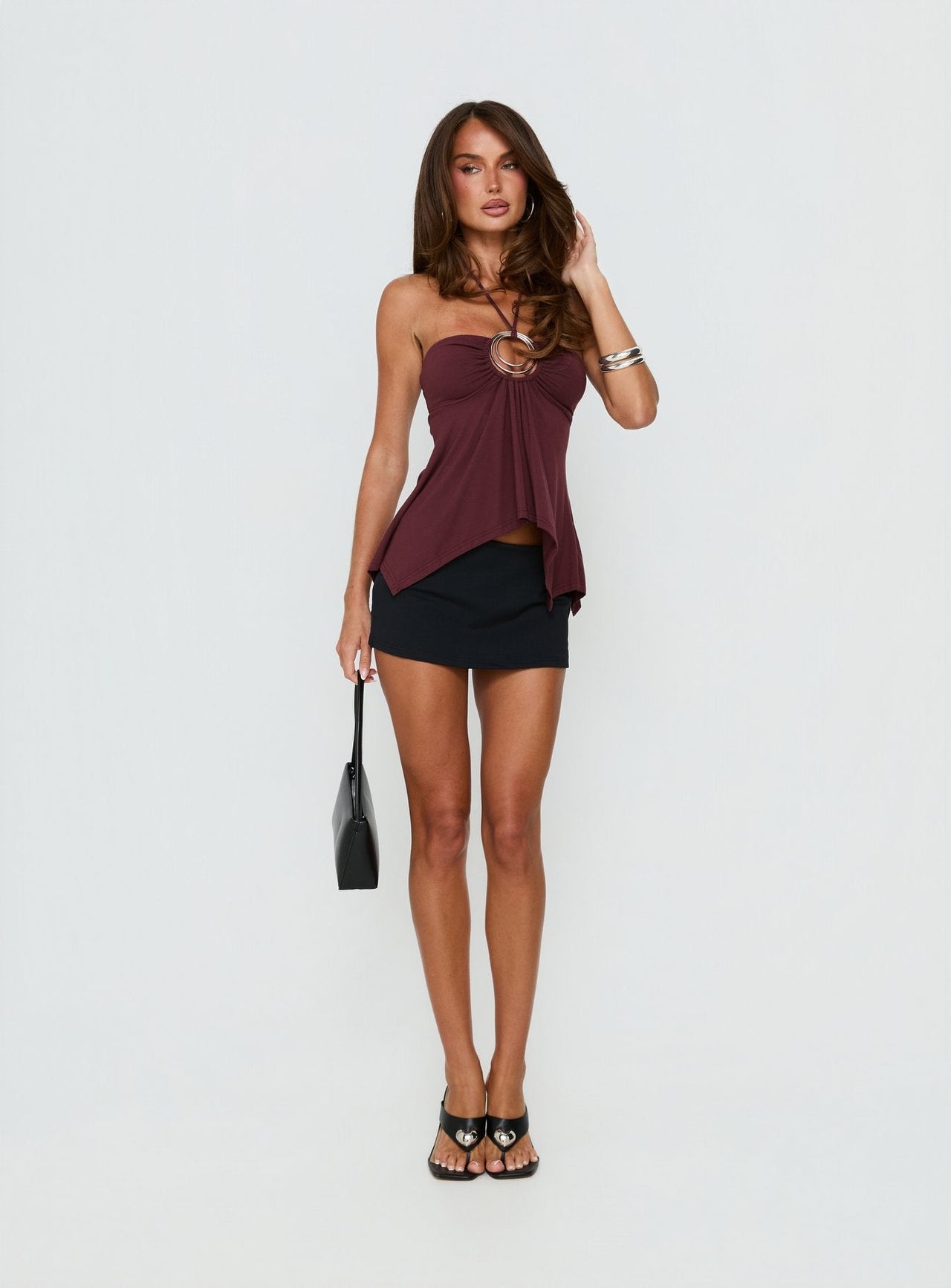 Top Betsey detalle anillo y lazo al cuello