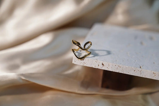 The Gold Wave Ring