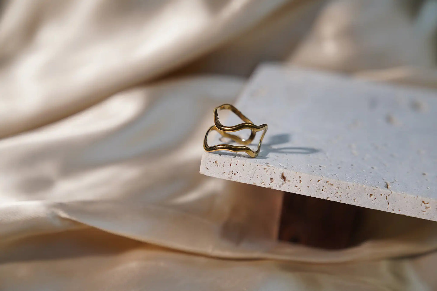 The Gold Wave Ring